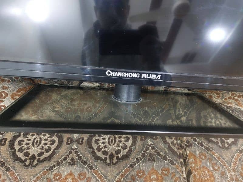 changhon ruba 32 inch original led tv Android very good condition 7