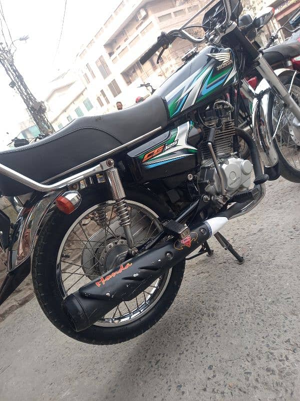 honda 125cc 3 baiks hain 1