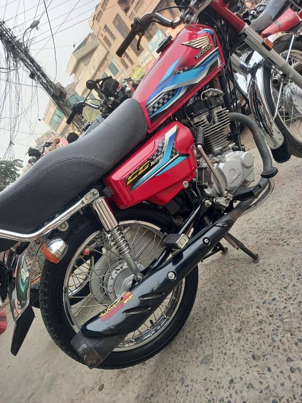 honda 125cc 3 baiks hain 5