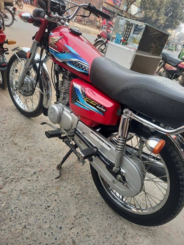 honda 125cc 3 baiks hain 6