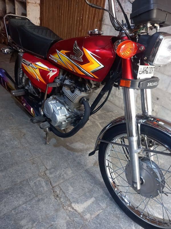 honda 125cc 3 baiks hain 10