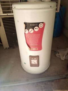 Nas gas water heater best quality less used