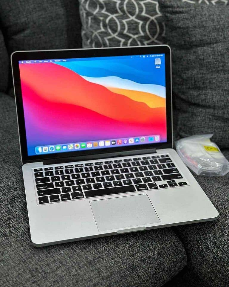 2014 Apple 13.3" MacBook Pro Retina Whatsapp 03477803899 2