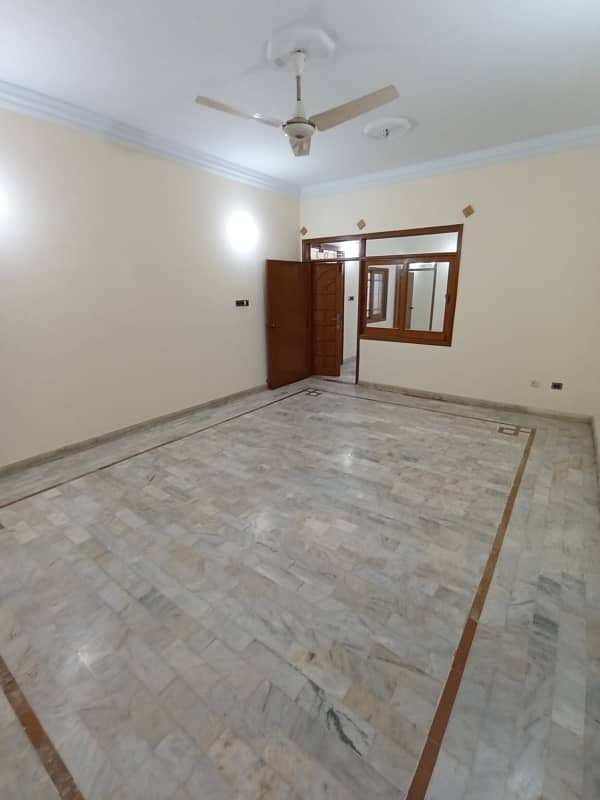 200 Square Yards Lower Portion for rent in Gulshan-e-Iqbal Town 4