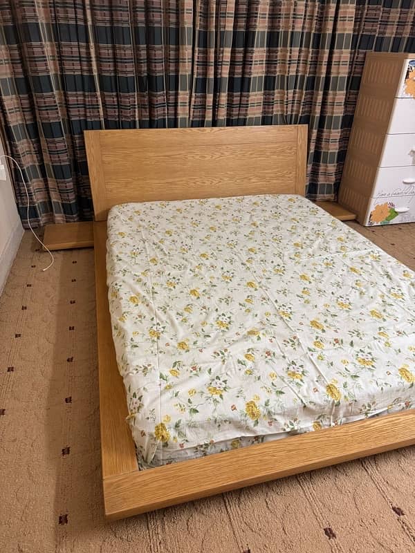 Habbit bed set with dresser and mattress 4