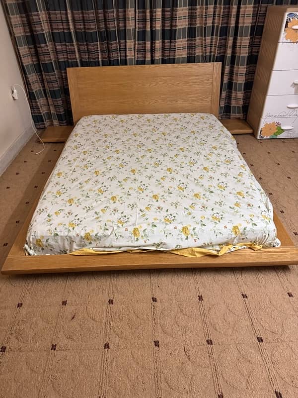 Habbit bed set with dresser and mattress 10