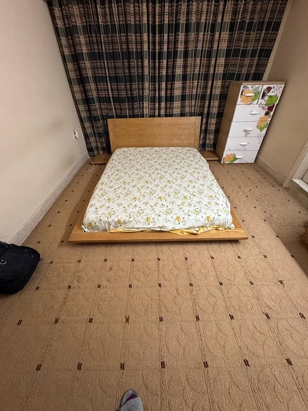 Habbit bed set with dresser and mattress 11