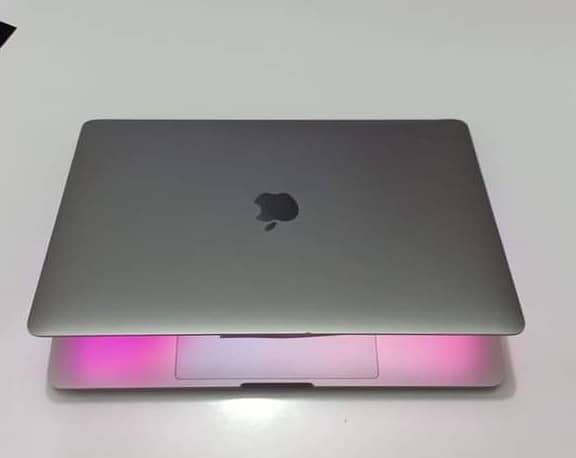 2017 Apple 13.3" MacBook Pro Whatsapp 03477803899 2