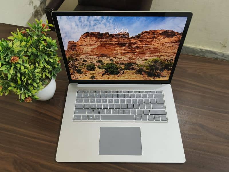 Microsoft Surface Laptop 3 10th Gen Core i7 1