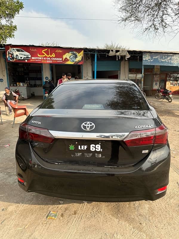 Toyota Corolla GLI 2014 4