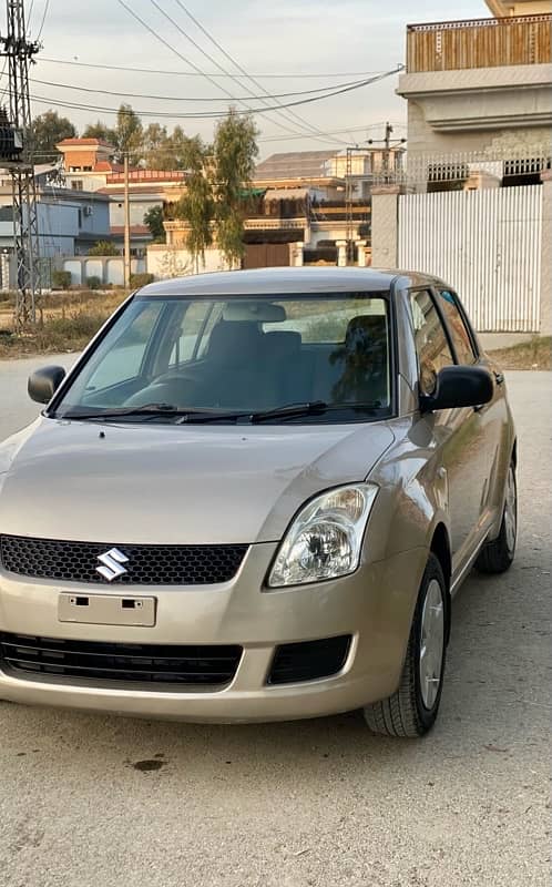 Suzuki Swift 2013 dx 1.3, total genuine inside and outside 0