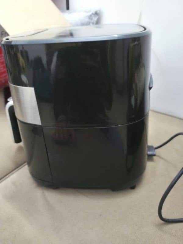 Nikai Air fryer 3 litter 7