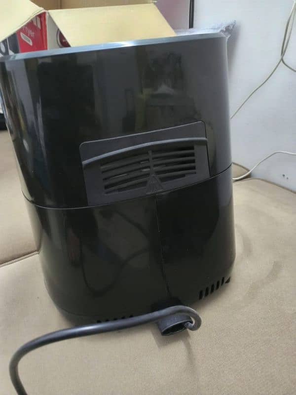 Nikai Air fryer 3 litter 10