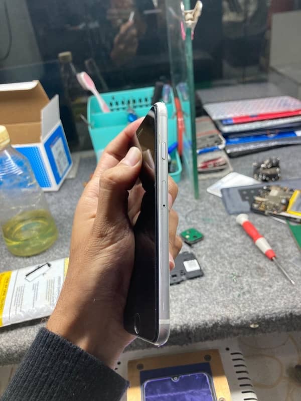 Iphone Se 2020 64 gb pta Approve 1