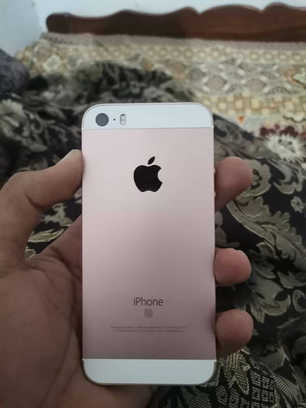 I Phone SE 2016 64 GB + Battery 100% 0