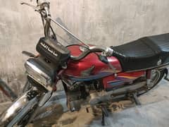 Honda CD 70 red color