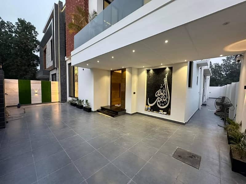 10 Marla Modern House Available For Rent In DHA Phase 6 Lahore 2