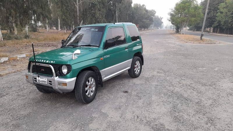 Mitsubishi Pajero Mini 1995 3