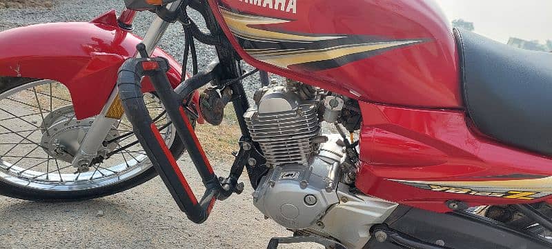 YAMAHA YB125Z USED (new condition) 4