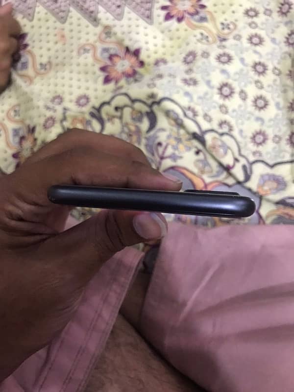 iPhone 8 plus 64gb 2