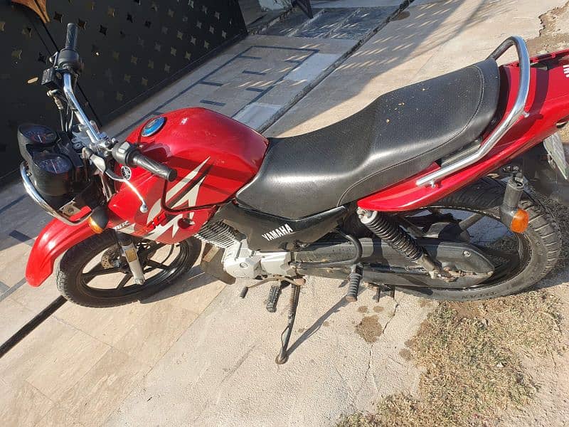 Yamaha YBR 125G 1