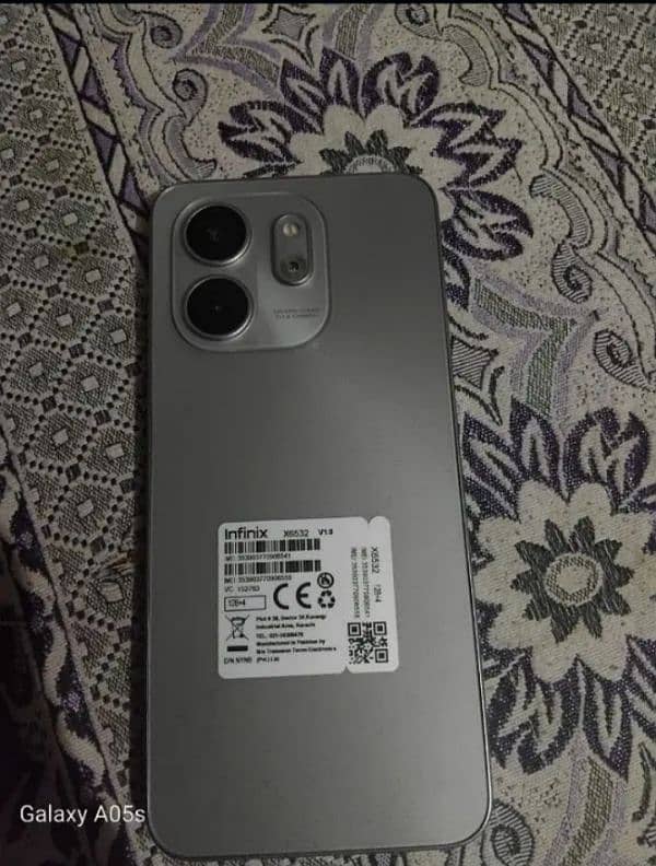 Infinix smart 9 ( 4/128 ) 1