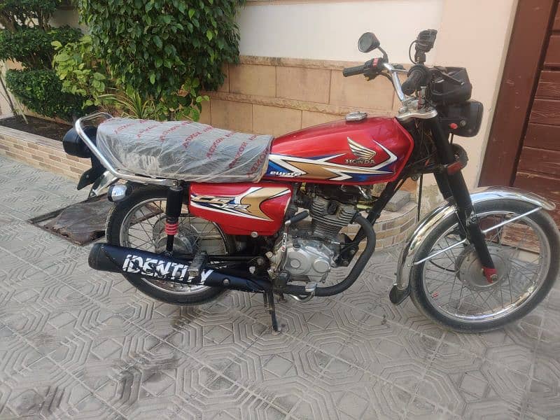 Honda 125 model 2020 karachi number first owner 0