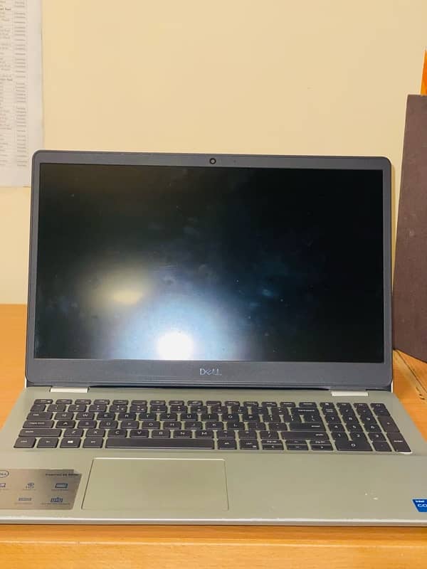 Dell Inspiron 15 3000 3