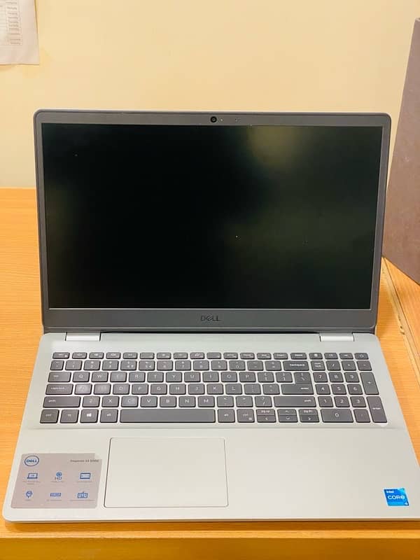 Dell Inspiron 15 3000 4