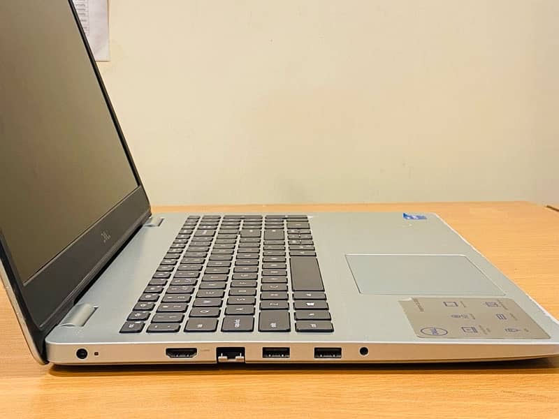 Dell Inspiron 15 3000 6