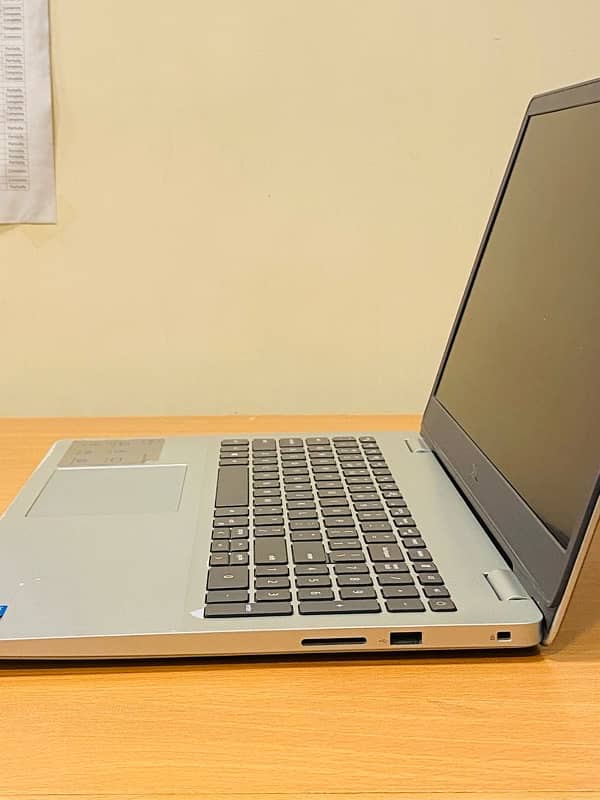 Dell Inspiron 15 3000 7