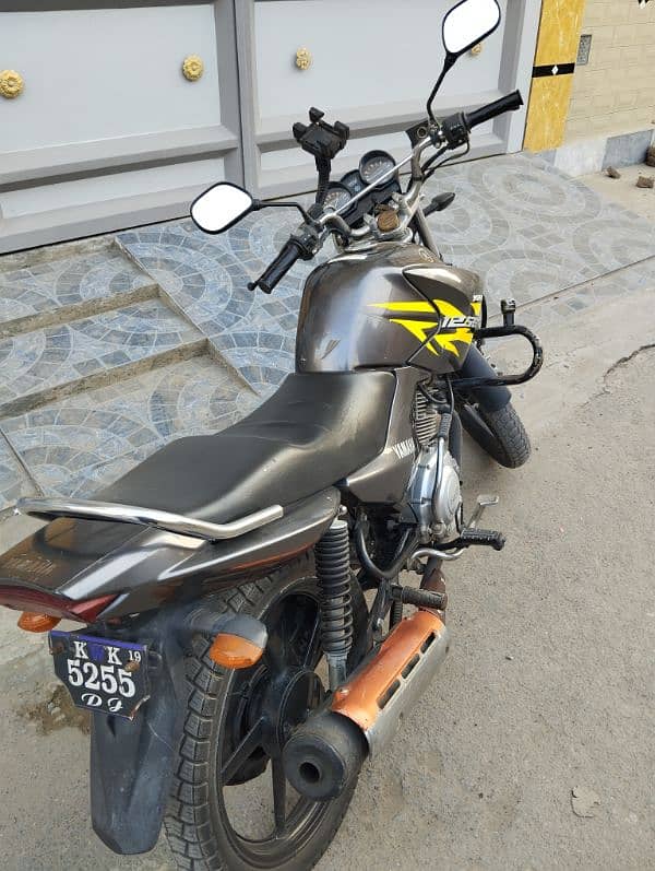 Yamaha YBR 125G model 2019 3