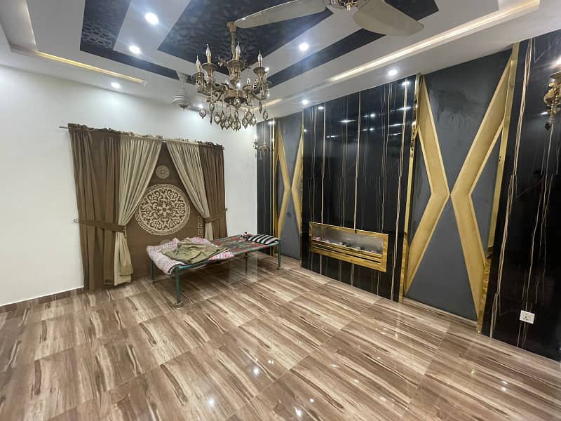 10 MARLA BRAND NEW LUXURY HOUSE FOR SALE IN BAHRIA TOWN LAHORE 0