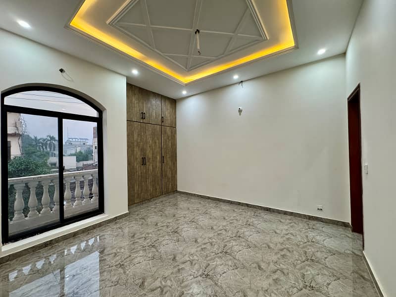 Corner Location 30 Feet Road Near LUMS 3 Marla Brand New House For Sale 12