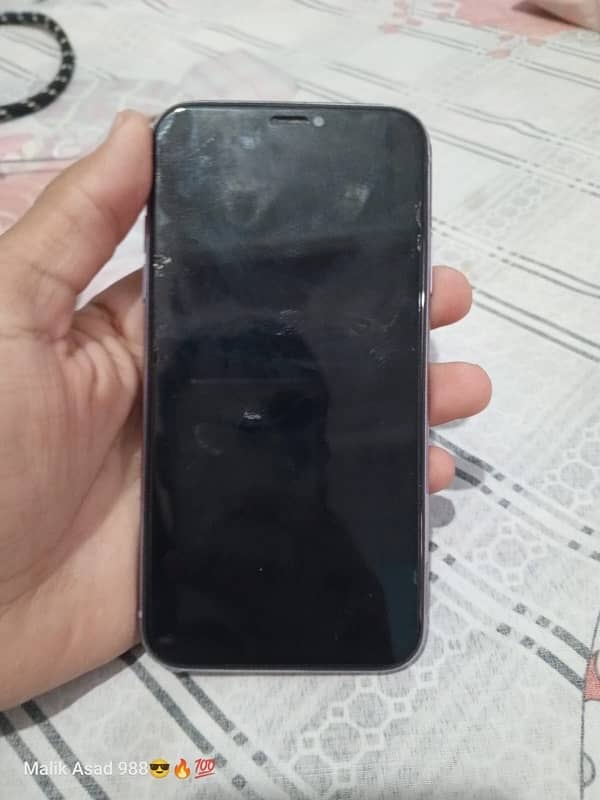 iPhone 11 128 gb non  pta (factory unlock) 2