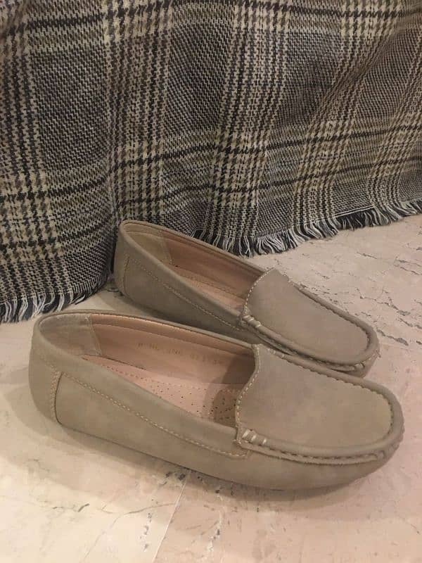 ndure brand. loafers 0