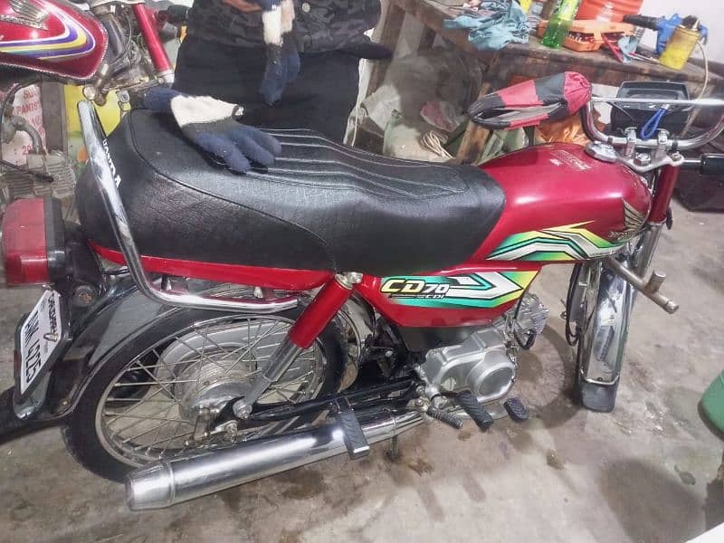 HONDA CD70 2023 just like new 2