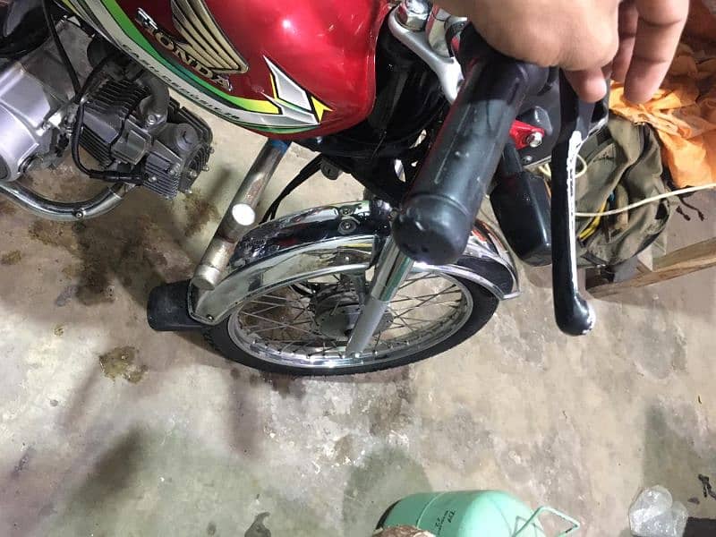 HONDA CD70 2023 just like new 3