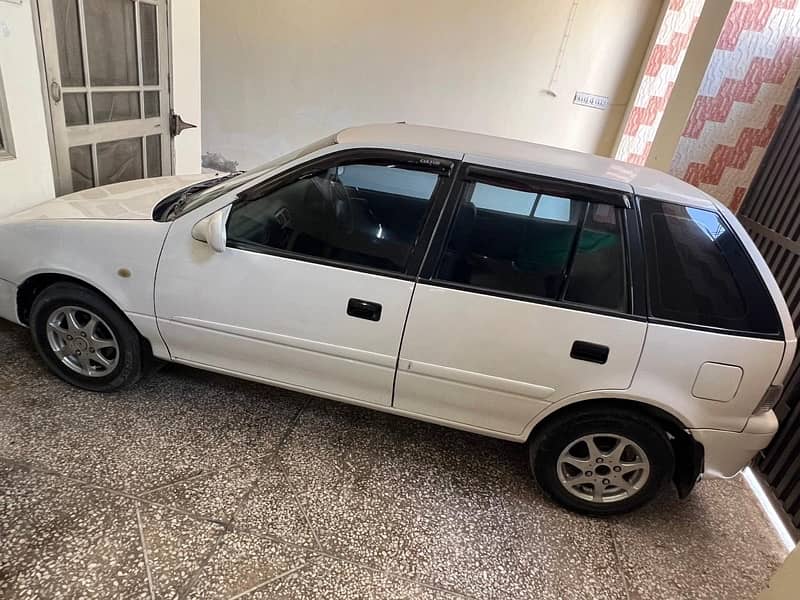 Suzuki Cultus VXL 2016/17 2