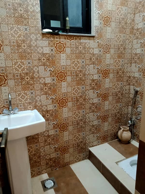 Shared Room for Rent in Alfalah town near Lums DHA Lhr 2