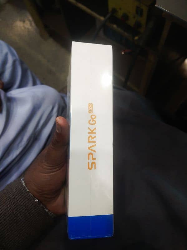 Tecno Spark Go 2024 4+4 128gb New 3