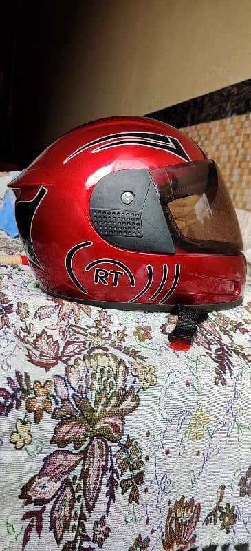 brand new helmet in best quality. 0