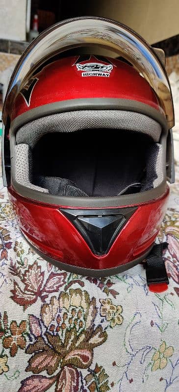 brand new helmet in best quality. 1