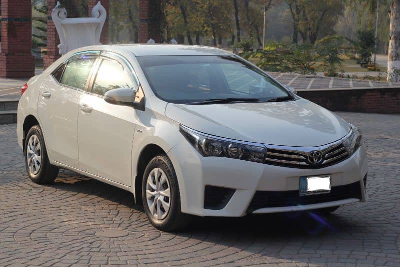 Toyota Corolla GLI 2017 Automatic 1