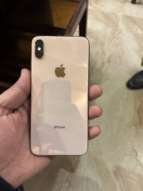 iphone xs max 1