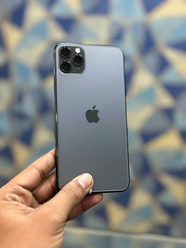 iPhone 11 Pro Max 0