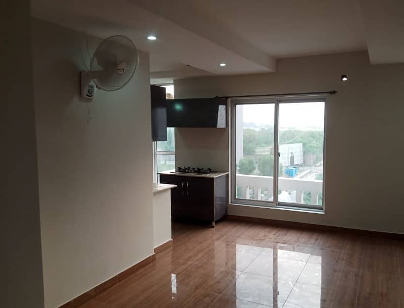 0ne Bed Non Furnised Apartment Available For Rent On Main Boulevard 8