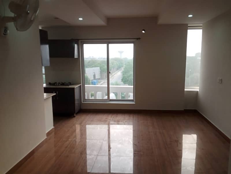 0ne Bed Non Furnised Apartment Available For Rent On Main Boulevard 12