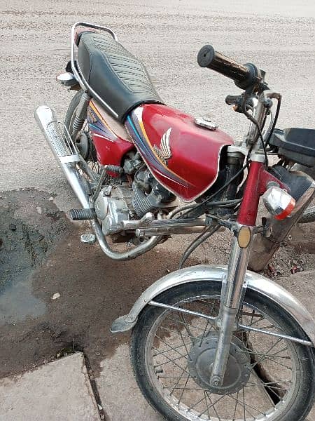 125 Honda bike ready to drive no Machinical work required 2