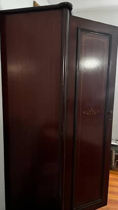 3 panel cupboard